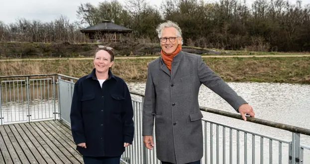 Linda og Ole på bro