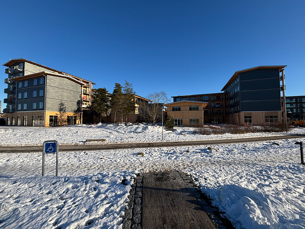 Home.Earth's byggeri med kvarterhuset i midten