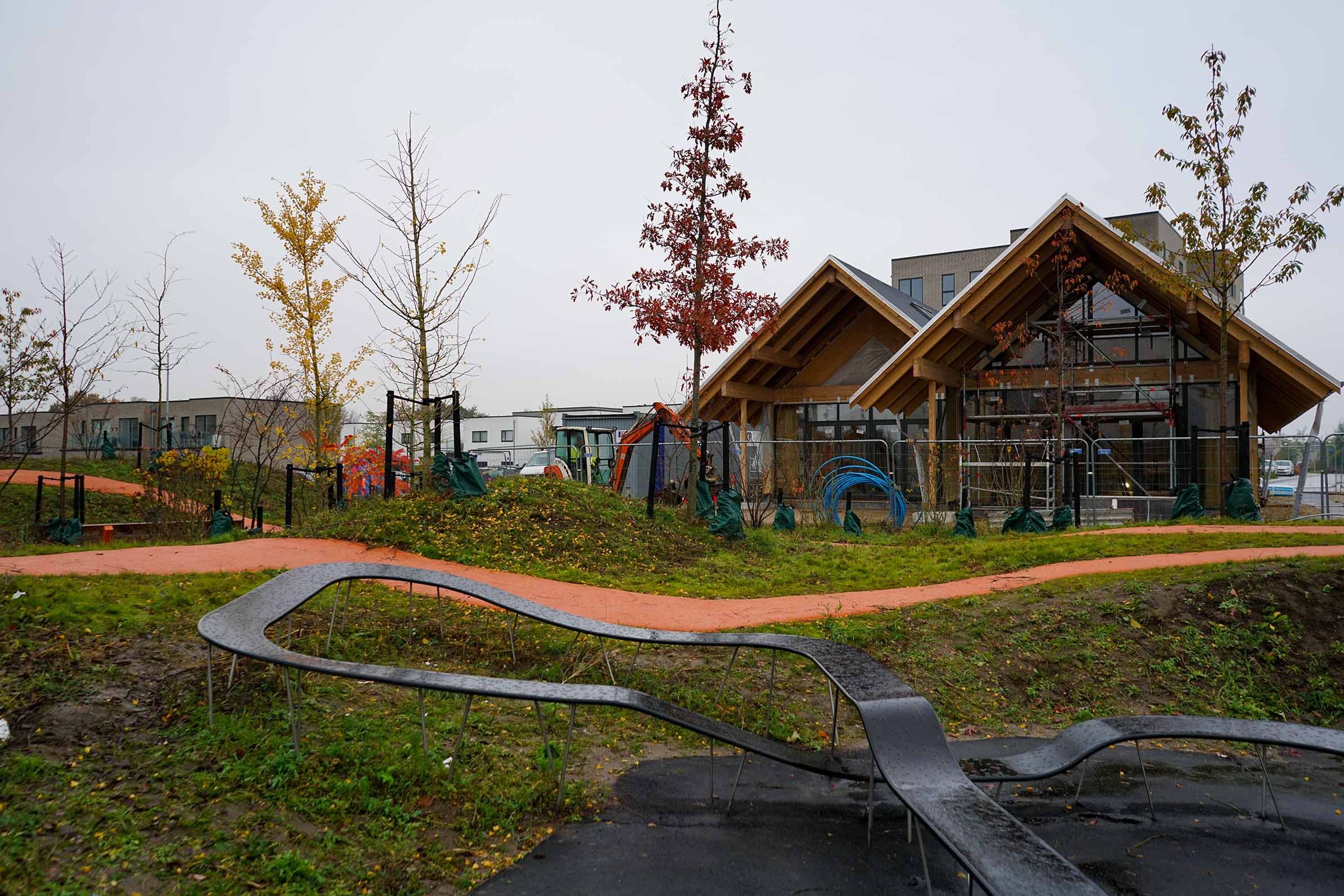 Skoleparken Med Kvarterhuset